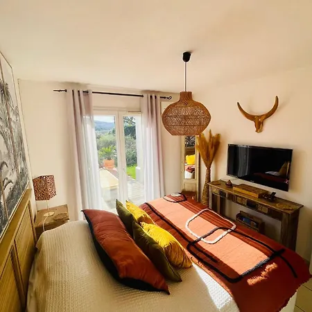 Maxime Park Apartment *